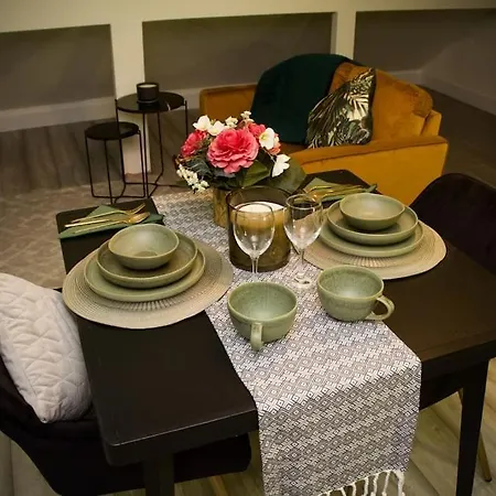 Apartment 1 Bed New A *