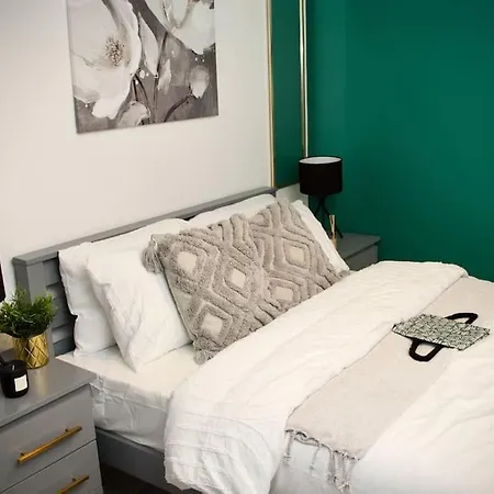 1 Bed New A Apartment Birmingham