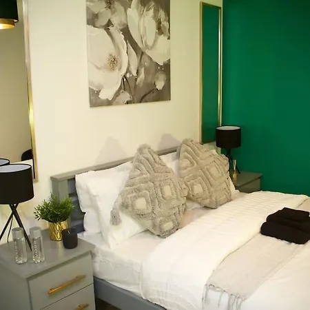 1 Bed New A Apartment Birmingham